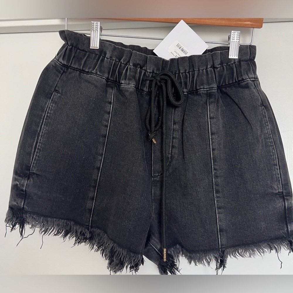 Pistola - NWT Salem Cooper Paperbag Drawstrings Short in Black Size -Small
